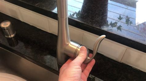 how to tighten a loose moen single handle kitchen faucet handle|How To Tighten A Loose Moen Single Handle Kitchen。